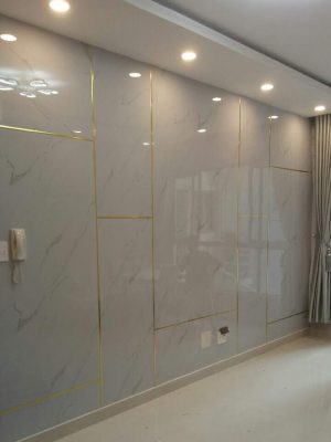 Tấm nhựa PVC vân đá ốp phòng khách (màu trắng)